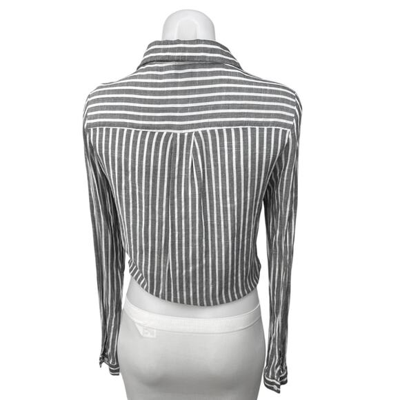 Dress Forum Gray Striped Tie Knot Button Up Long Sleeve Crop Shirt Blouse Top S - Picture 2 of 4